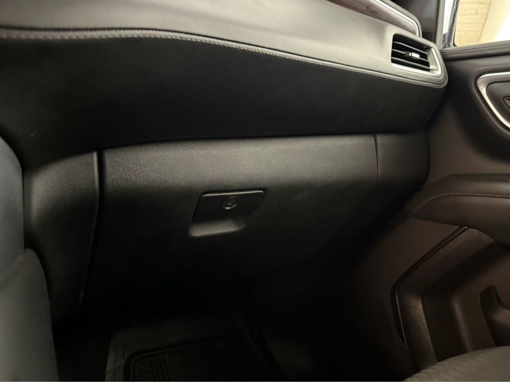 Thumbnail: 2024 GMC Yukon XL - 24