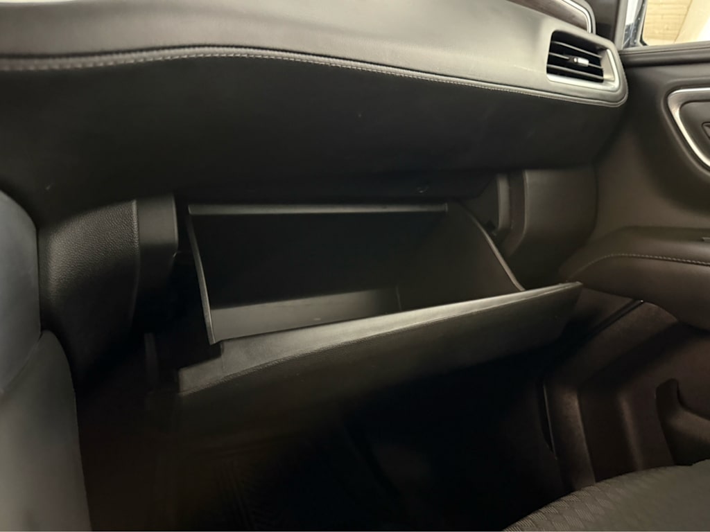 Thumbnail: 2024 GMC Yukon XL - 25