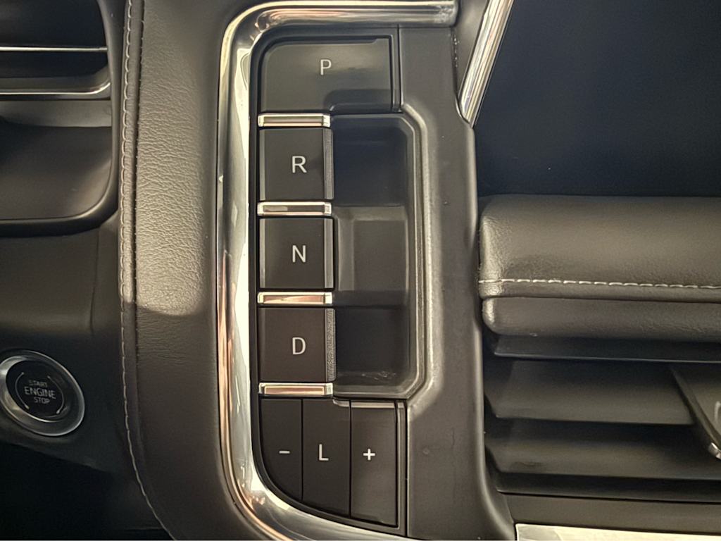 Thumbnail: 2024 GMC Yukon XL - 28