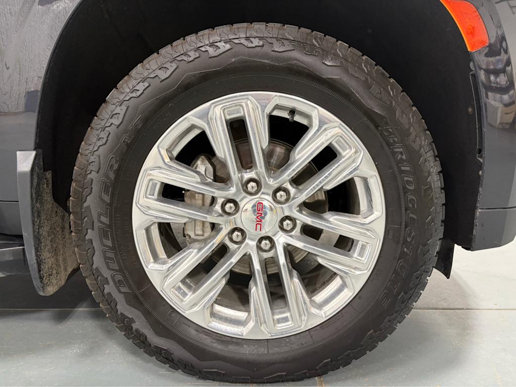 Thumbnail: 2024 GMC Yukon XL - 18