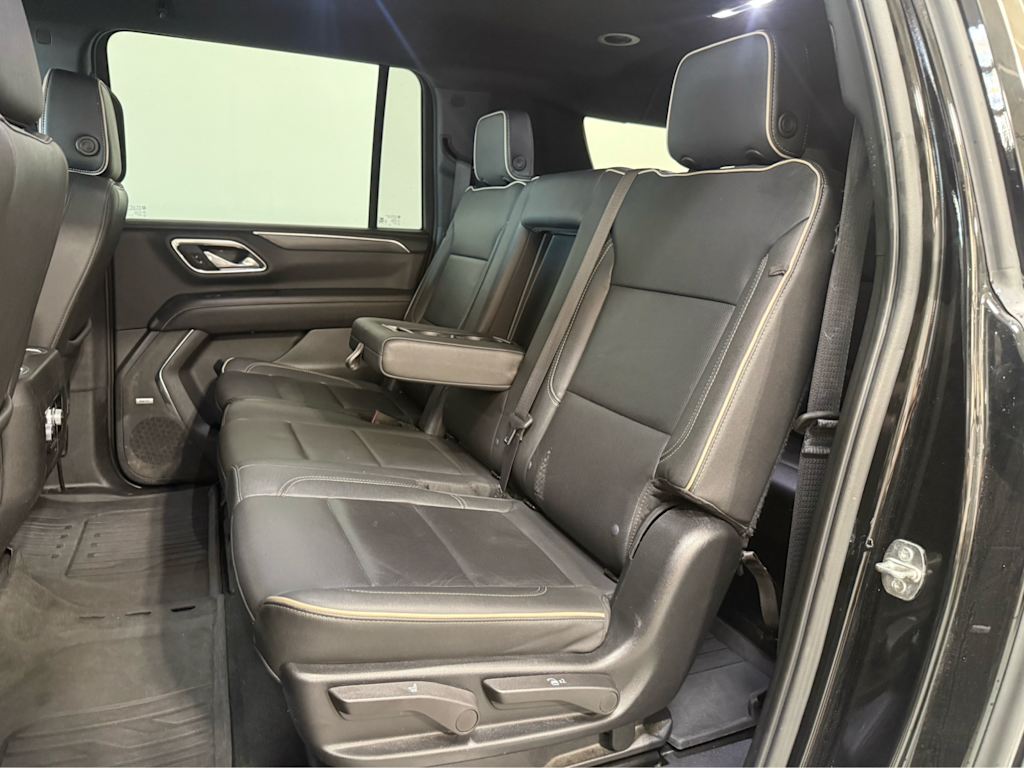 Thumbnail: 2023 GMC Yukon XL - 20