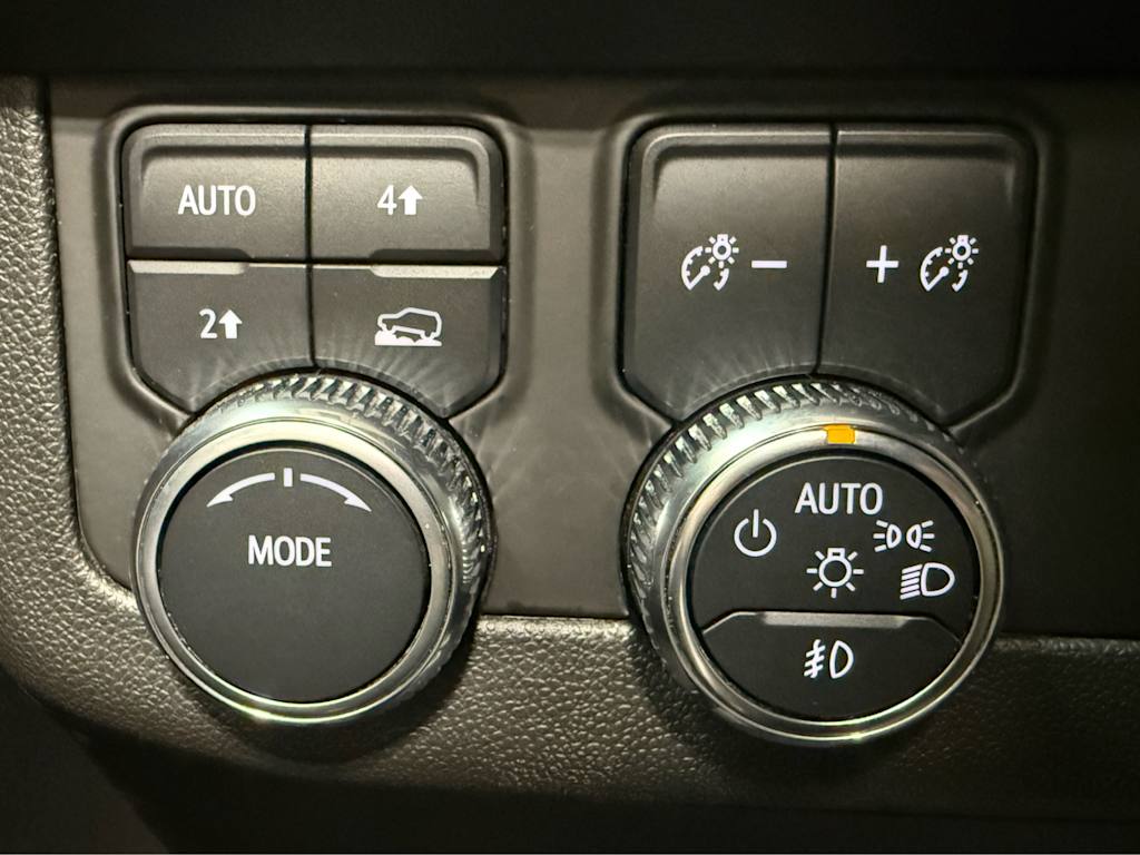 Thumbnail: 2023 GMC Yukon XL - 27