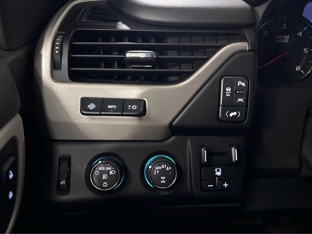 Thumbnail: 2019 GMC Yukon XL - 31