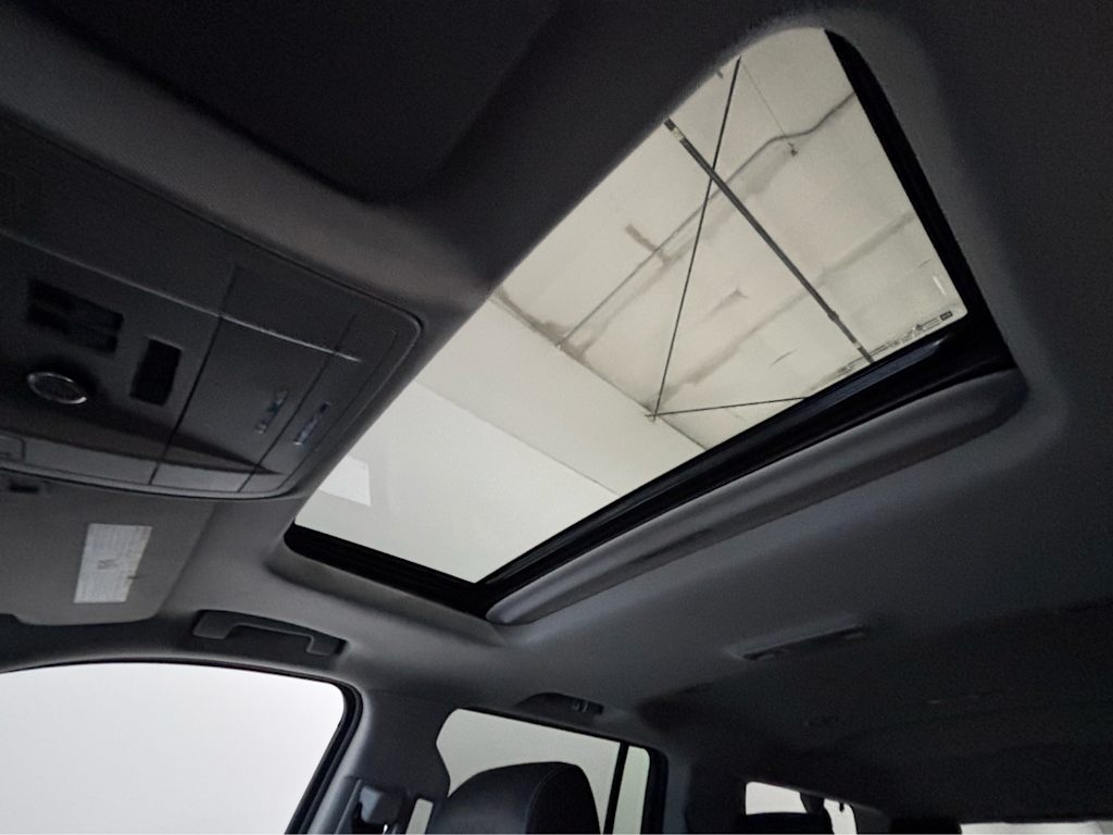 Thumbnail: 2019 GMC Yukon XL - 22