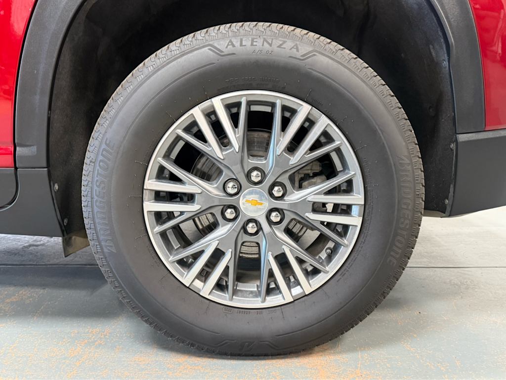 Thumbnail: 2025 Chevrolet Traverse - 17