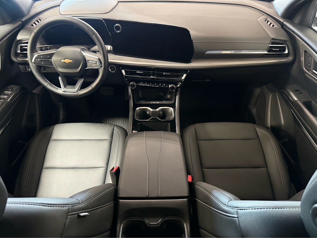 Thumbnail: 2025 Chevrolet Traverse - 2