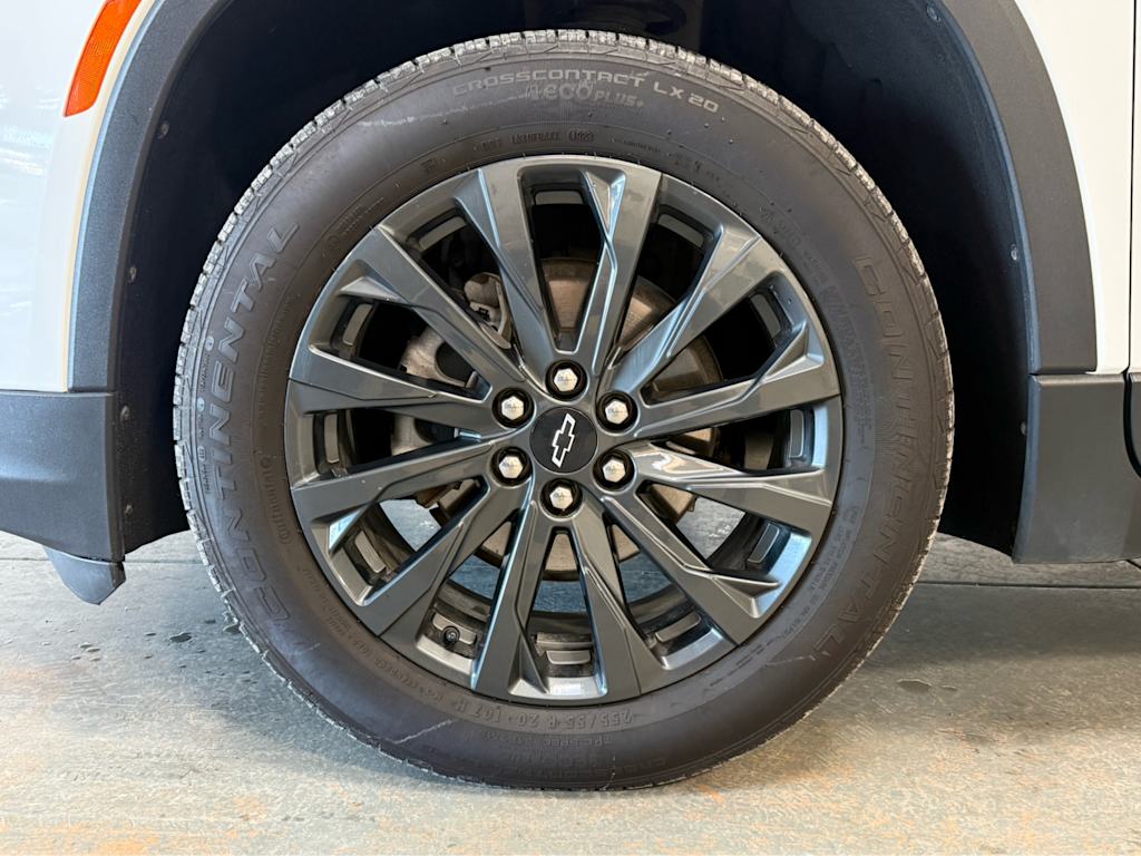 Thumbnail: 2023 Chevrolet Traverse - 5