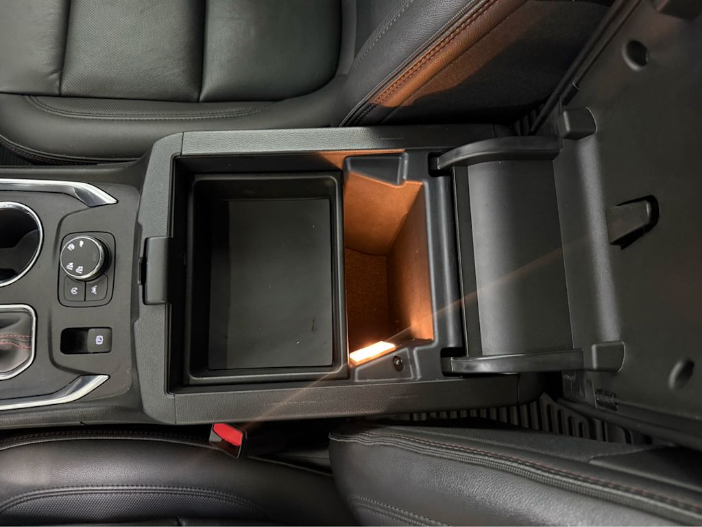 Thumbnail: 2023 Chevrolet Traverse - 11