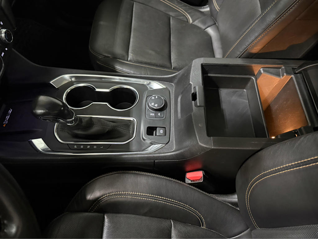 Thumbnail: 2021 Chevrolet Traverse - 23