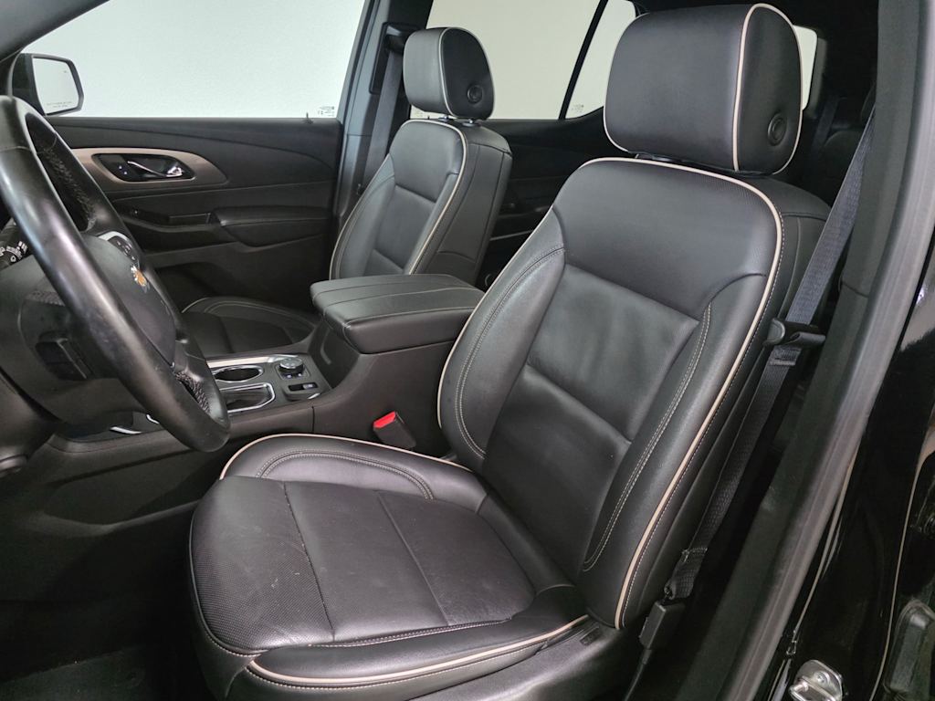 Thumbnail: 2023 Chevrolet Traverse - 8