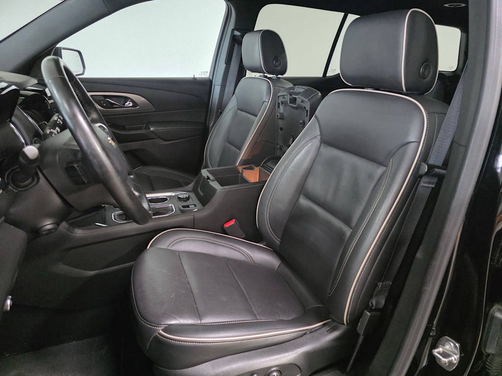 Thumbnail: 2023 Chevrolet Traverse - 9