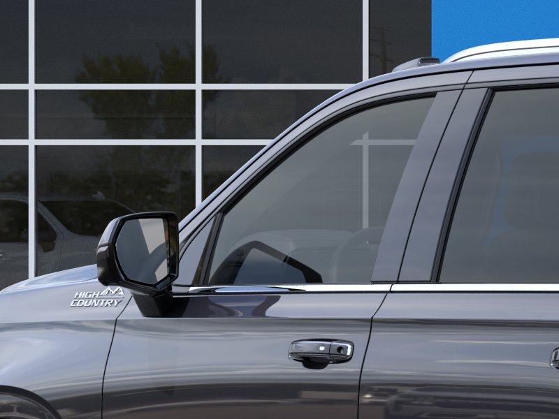 Thumbnail: 2026 Chevrolet Suburban - 19