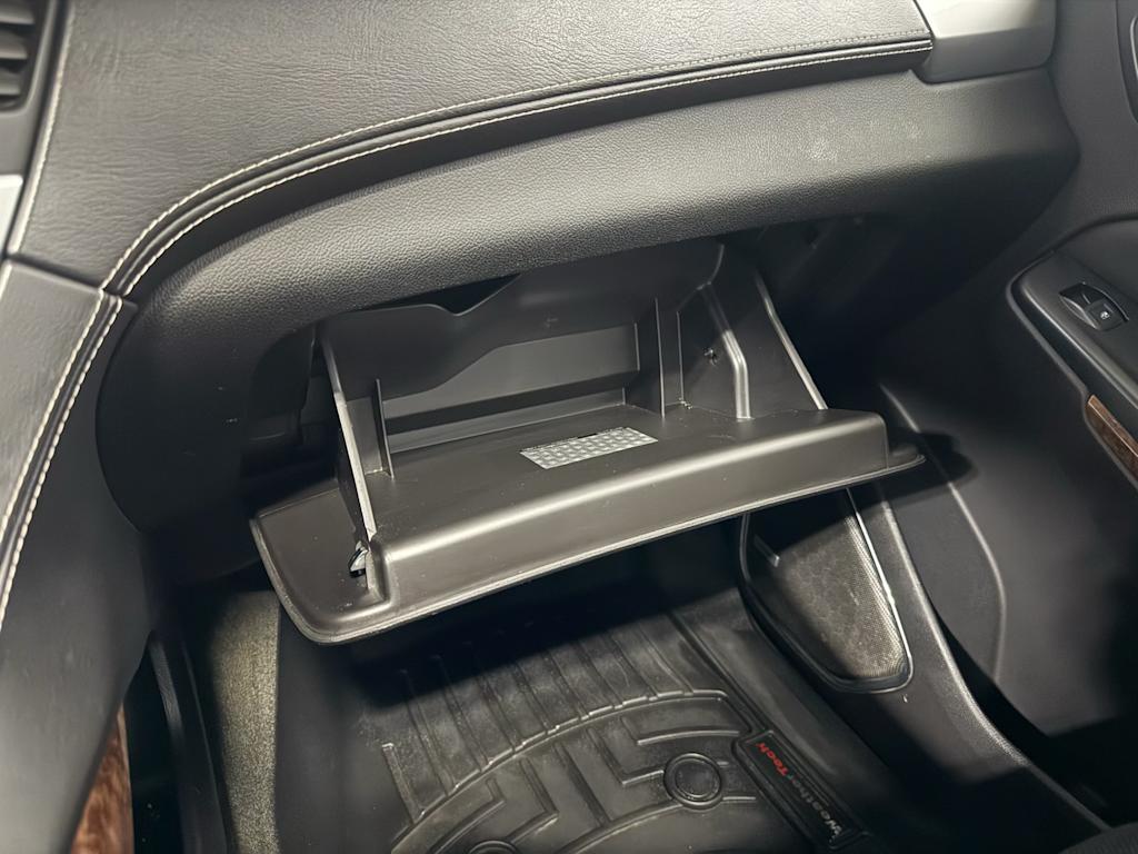 Thumbnail: 2015 Chevrolet Tahoe - 23