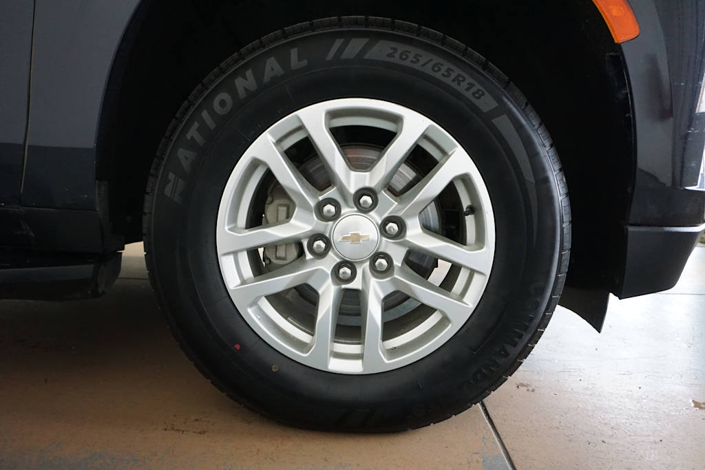 Thumbnail: 2023 Chevrolet Suburban - 20