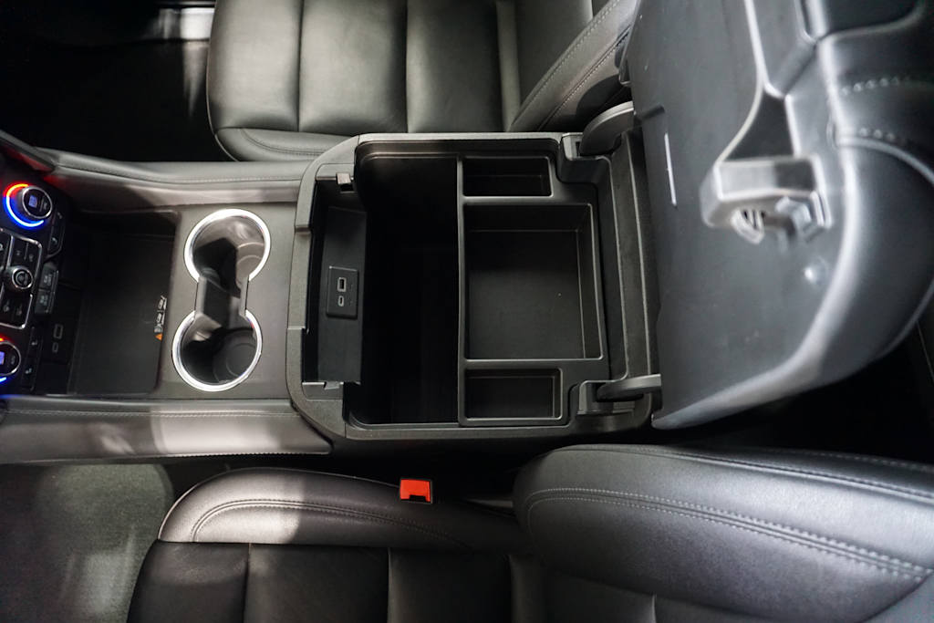 Thumbnail: 2023 Chevrolet Suburban - 25