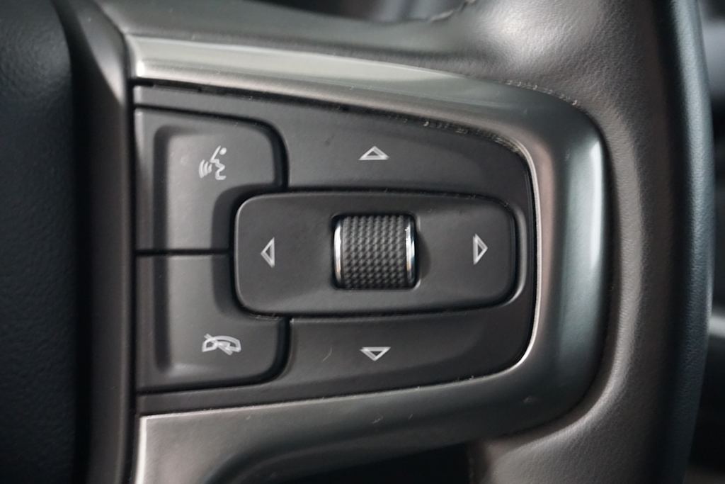 Thumbnail: 2023 Chevrolet Suburban - 28