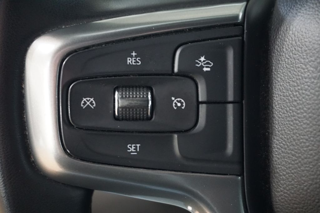 Thumbnail: 2023 Chevrolet Suburban - 29