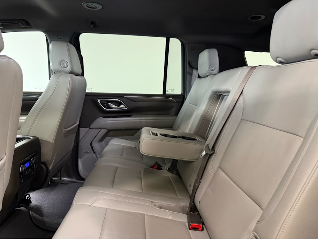Thumbnail: 2024 Chevrolet Suburban - 10