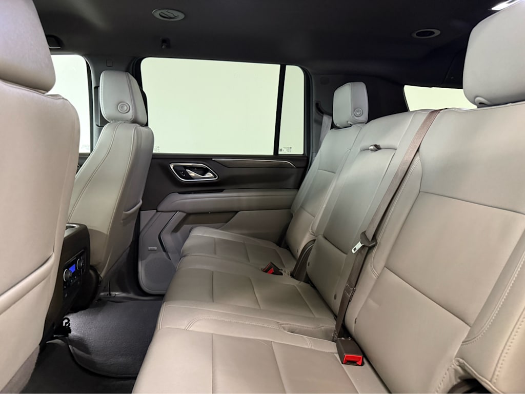 Thumbnail: 2024 Chevrolet Suburban - 21