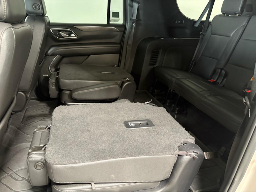 Thumbnail: 2023 Chevrolet Suburban - 19