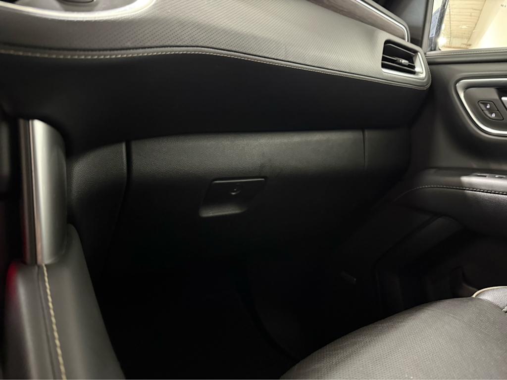 Thumbnail: 2024 Chevrolet Suburban - 24