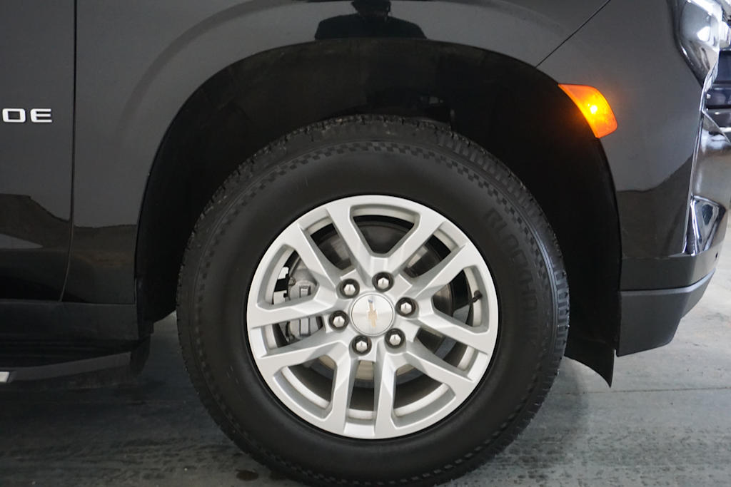 Thumbnail: 2023 Chevrolet Tahoe - 21