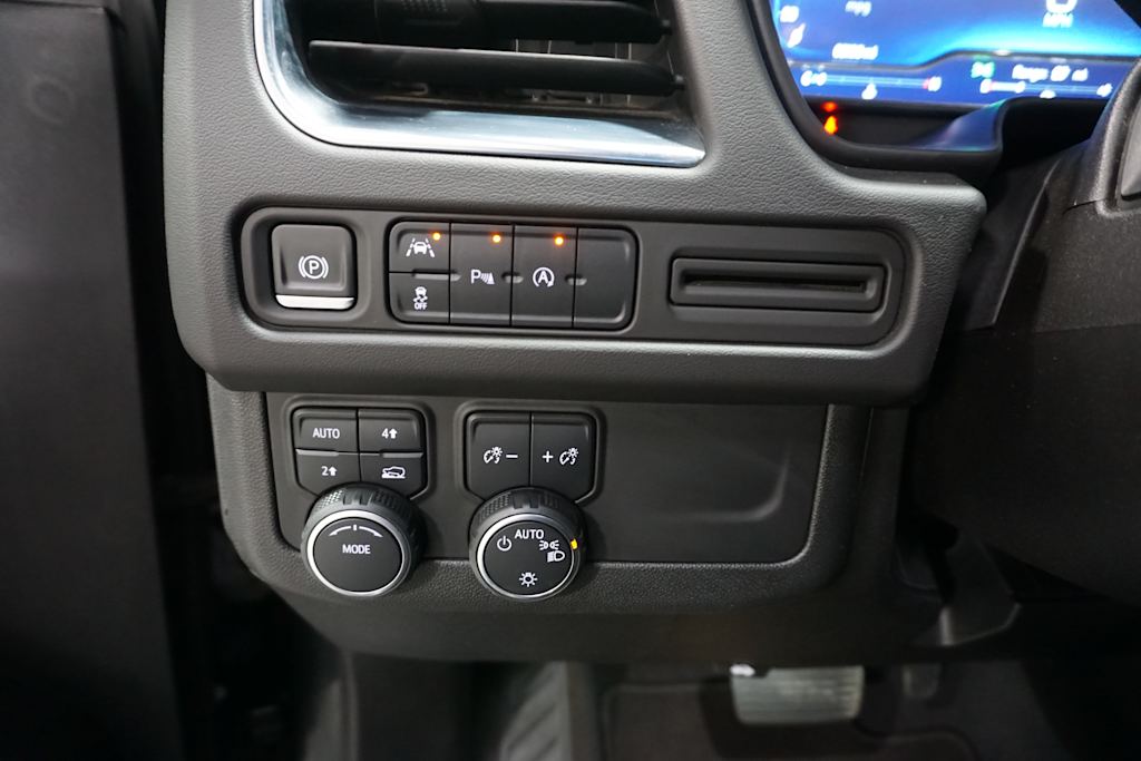 Thumbnail: 2023 Chevrolet Tahoe - 29