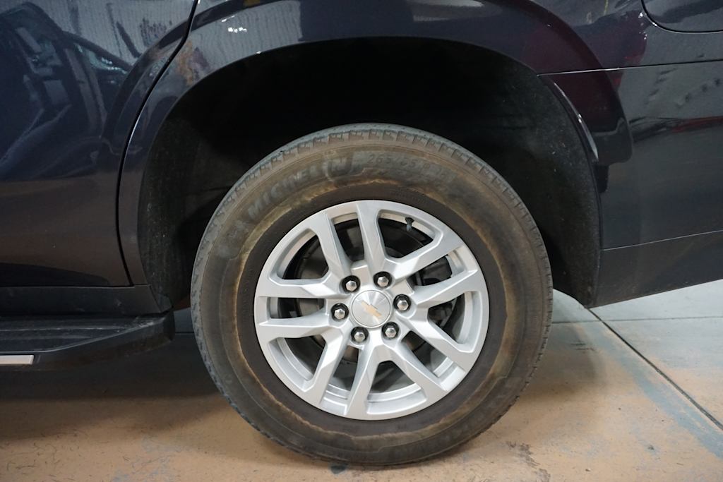 Thumbnail: 2023 Chevrolet Tahoe - 17