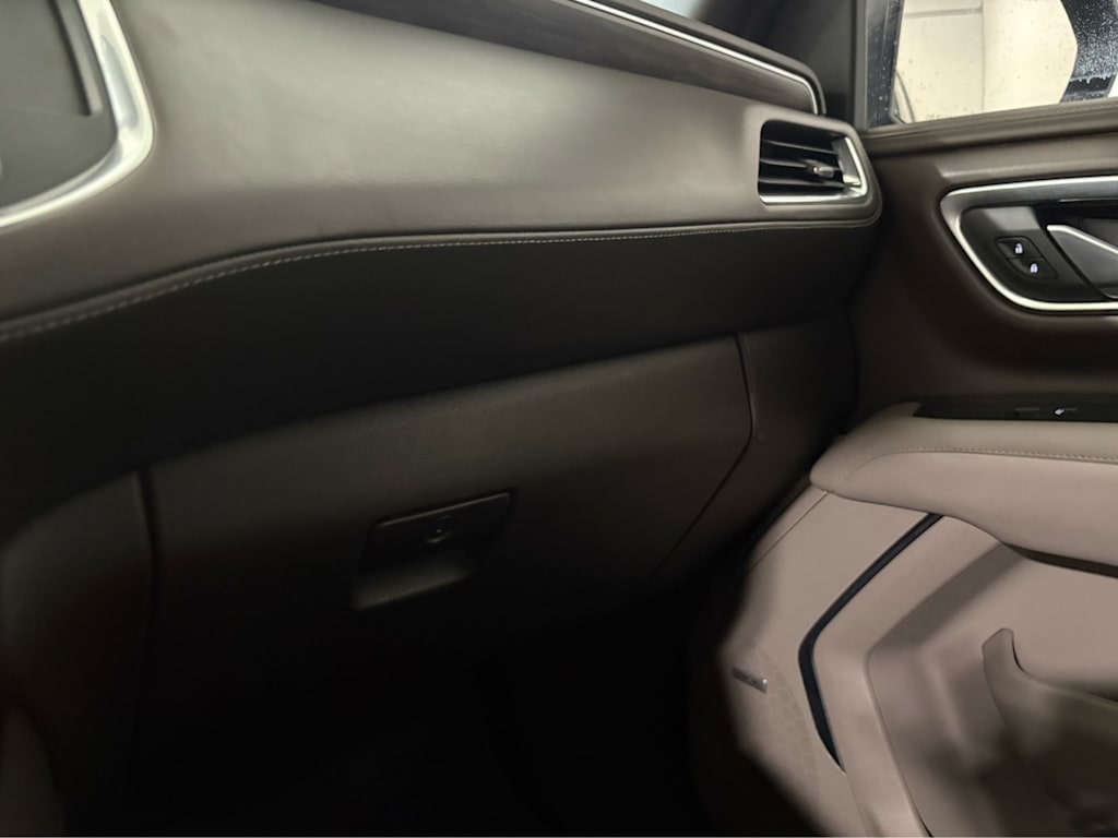 Thumbnail: 2021 Chevrolet Tahoe - 27