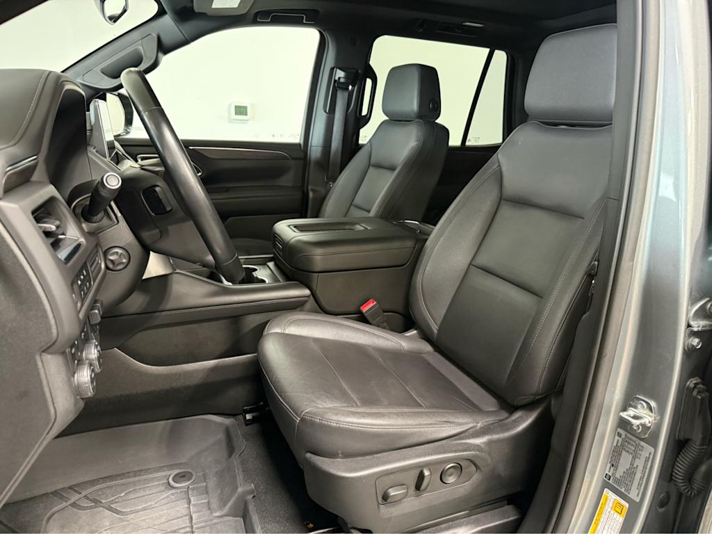 Thumbnail: 2023 Chevrolet Tahoe - 8