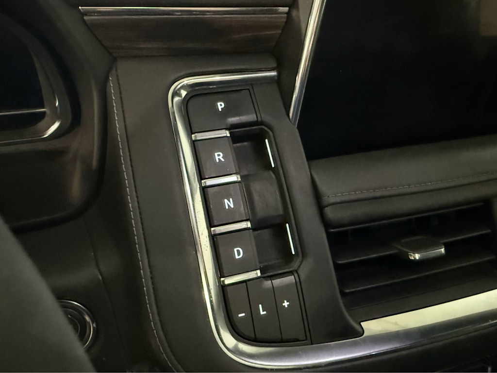 Thumbnail: 2024 Chevrolet Tahoe - 27