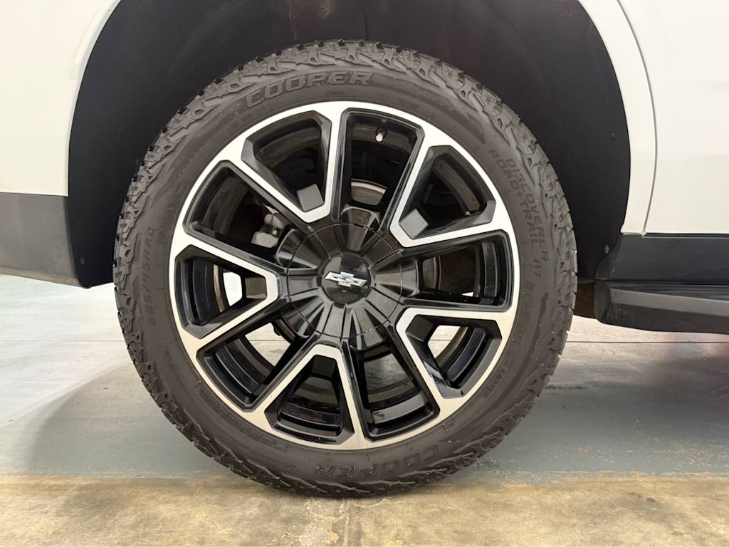 Thumbnail: 2022 Chevrolet Tahoe - 17