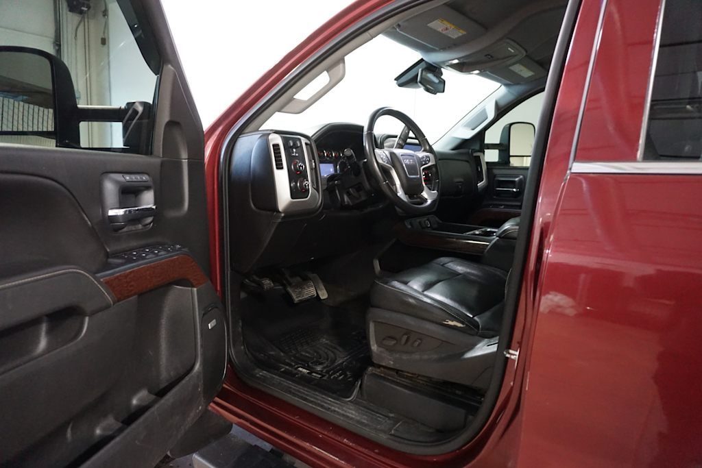 Thumbnail: 2015 GMC Sierra 2500 - 21