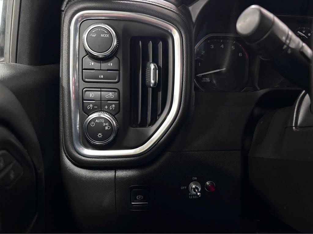 Thumbnail: 2022 GMC Sierra 2500 - 29