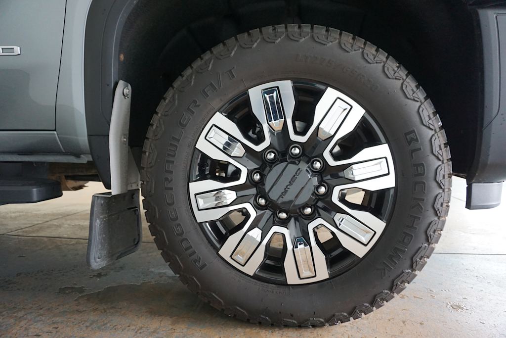 Thumbnail: 2024 GMC Sierra 3500 - 21