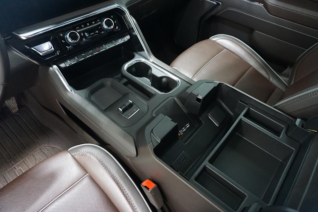 Thumbnail: 2024 GMC Sierra 3500 - 22