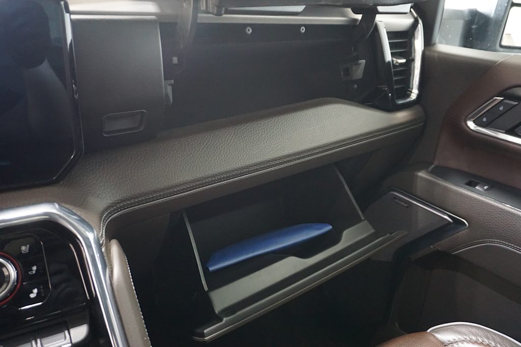 Thumbnail: 2024 GMC Sierra 3500 - 26