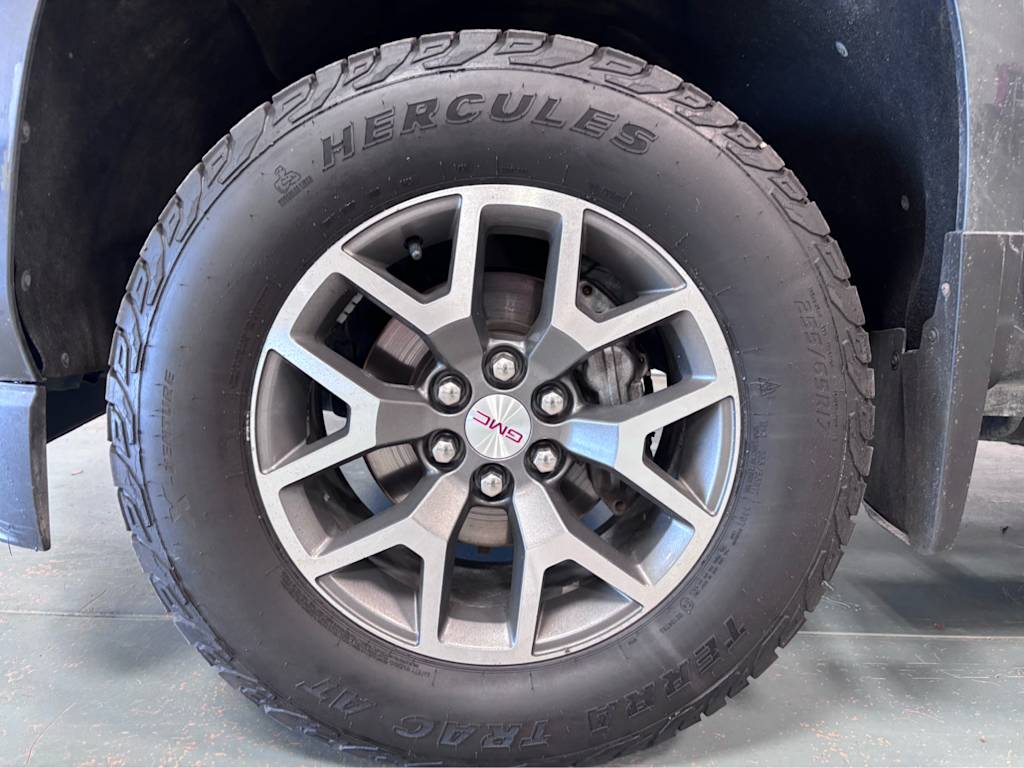 Thumbnail: 2016 GMC Canyon - 20