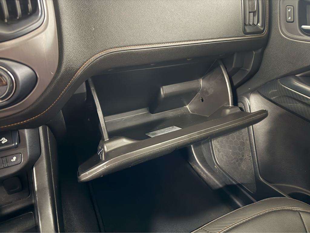 Thumbnail: 2021 GMC Canyon - 25