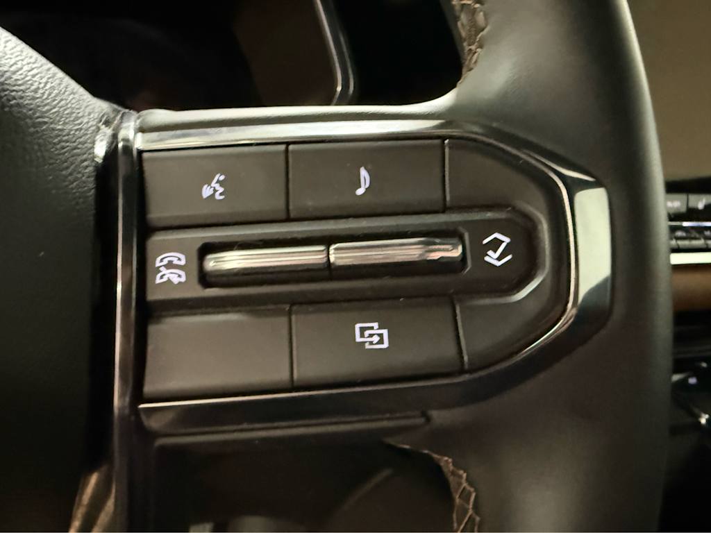 Thumbnail: 2024 GMC Canyon - 22