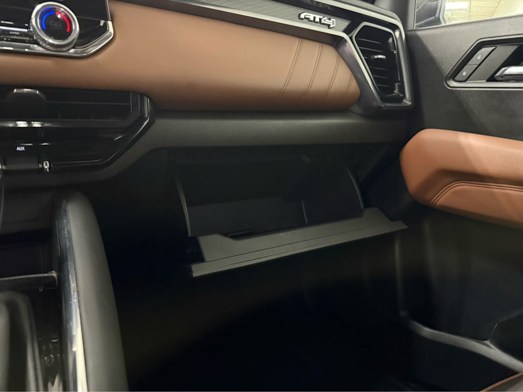 Thumbnail: 2024 GMC Canyon - 24