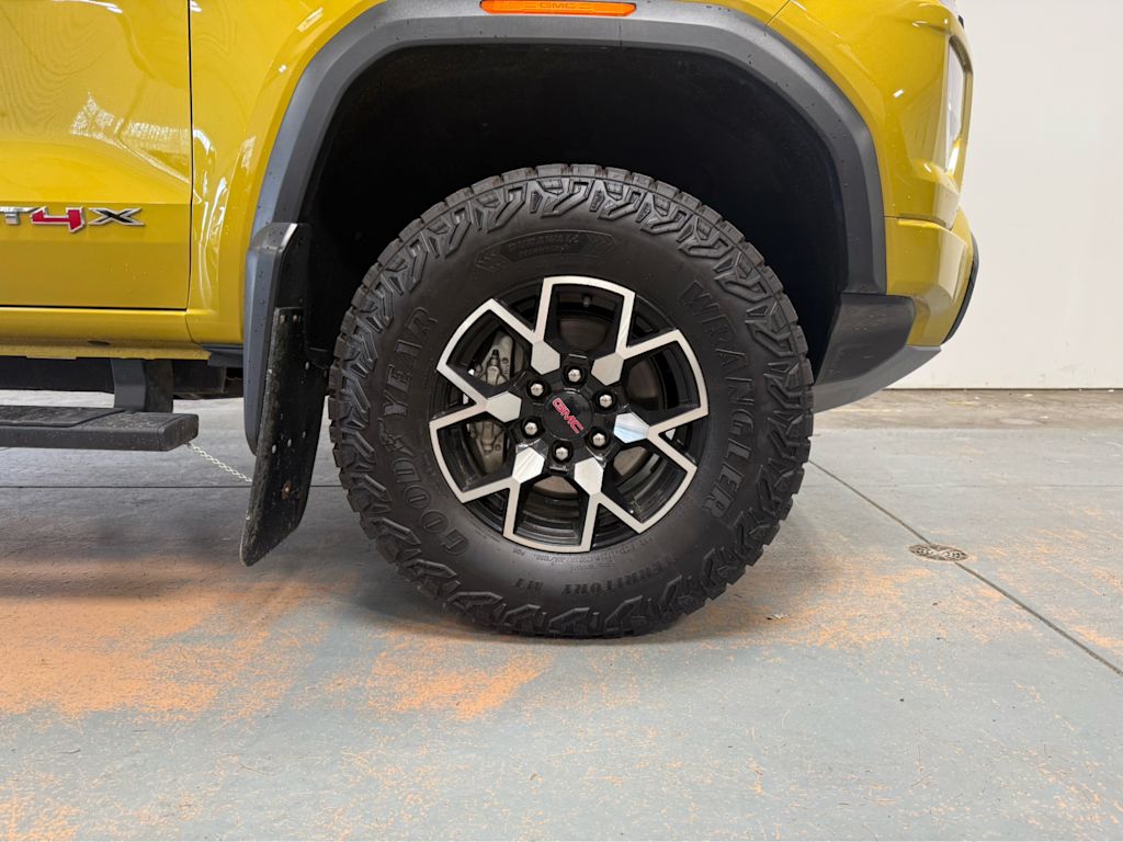 Thumbnail: 2024 GMC Canyon - 5