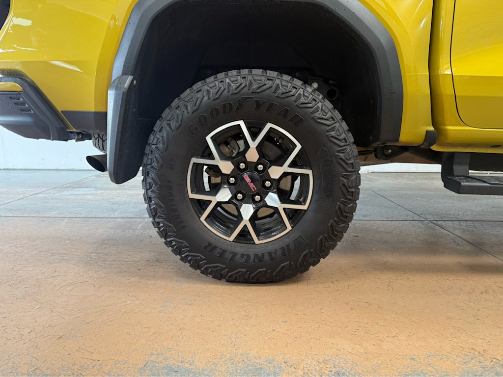Thumbnail: 2024 GMC Canyon - 15
