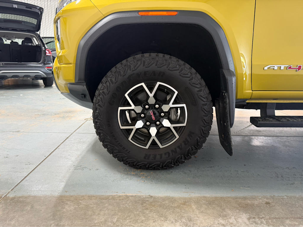 Thumbnail: 2024 GMC Canyon - 17