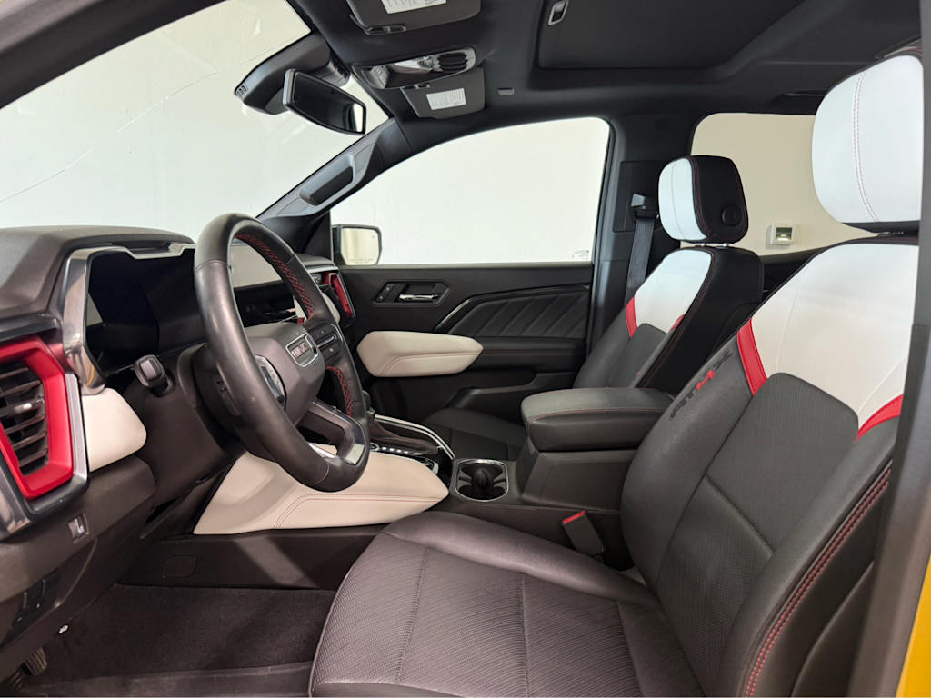 Thumbnail: 2024 GMC Canyon - 8