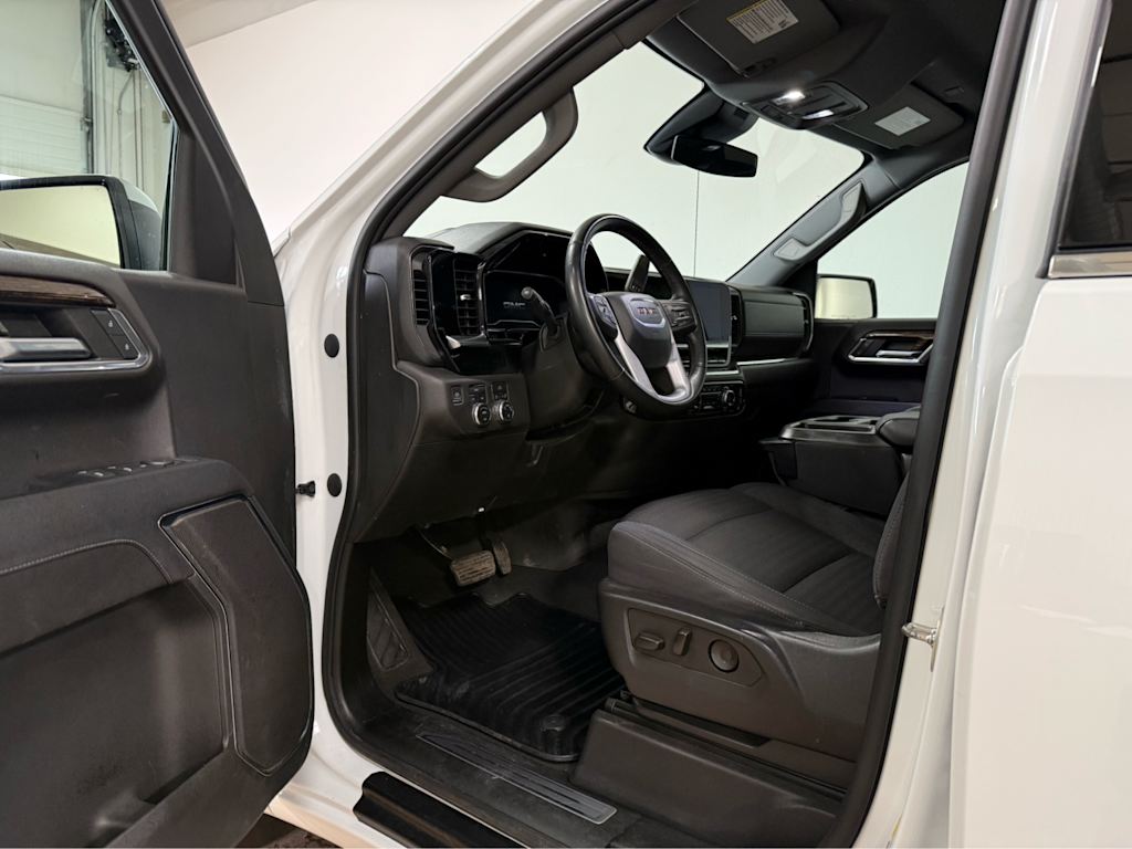 Thumbnail: 2023 GMC Sierra 1500 - 20