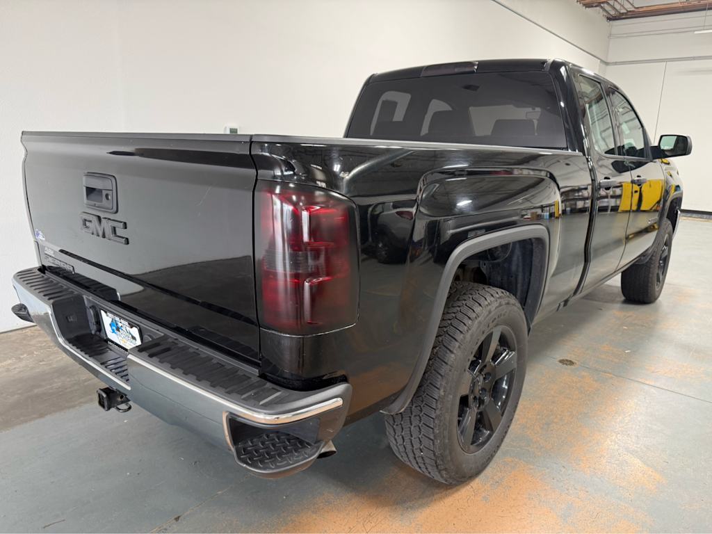 Thumbnail: 2018 GMC Sierra 1500 - 18