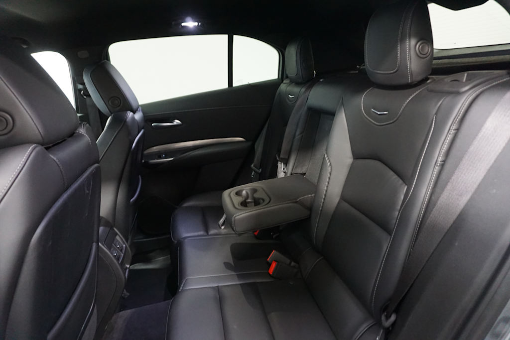 Thumbnail: 2024 Cadillac XT4 - 20