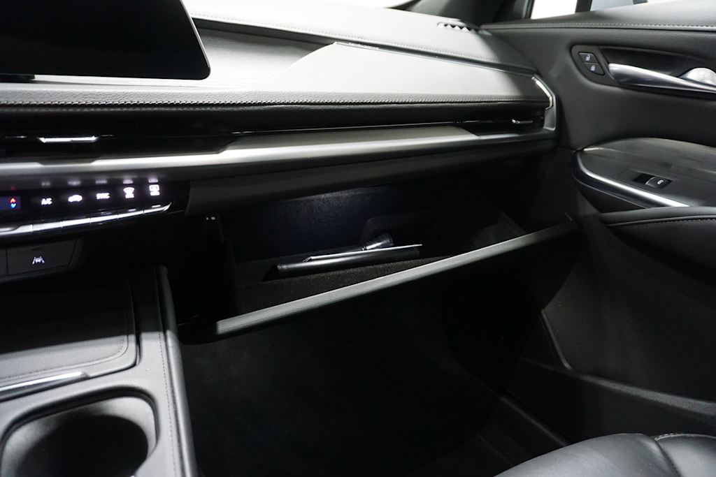 Thumbnail: 2024 Cadillac XT4 - 22