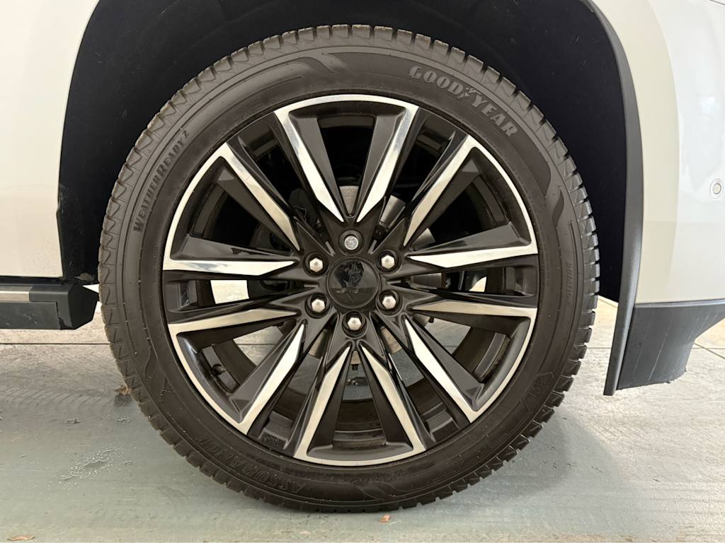 Thumbnail: 2020 Cadillac Escalade - 17